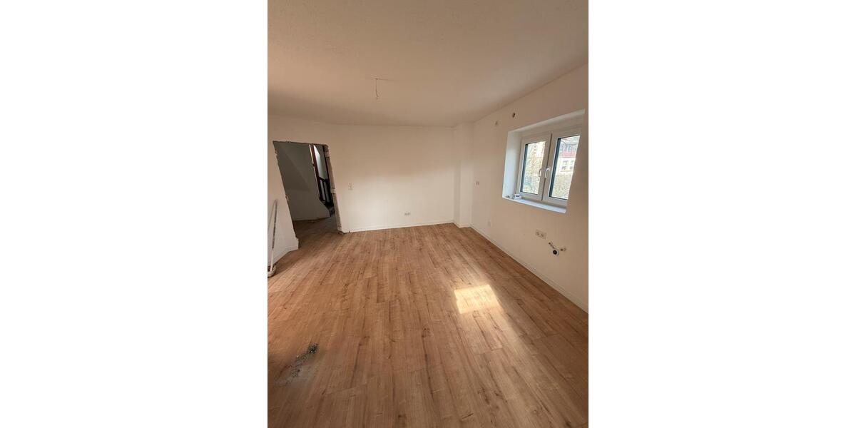 Etagenwohnung Vallendar - 3 Zimmer, 70 m&sup2;, 1.000&euro; | Angebot:25396428