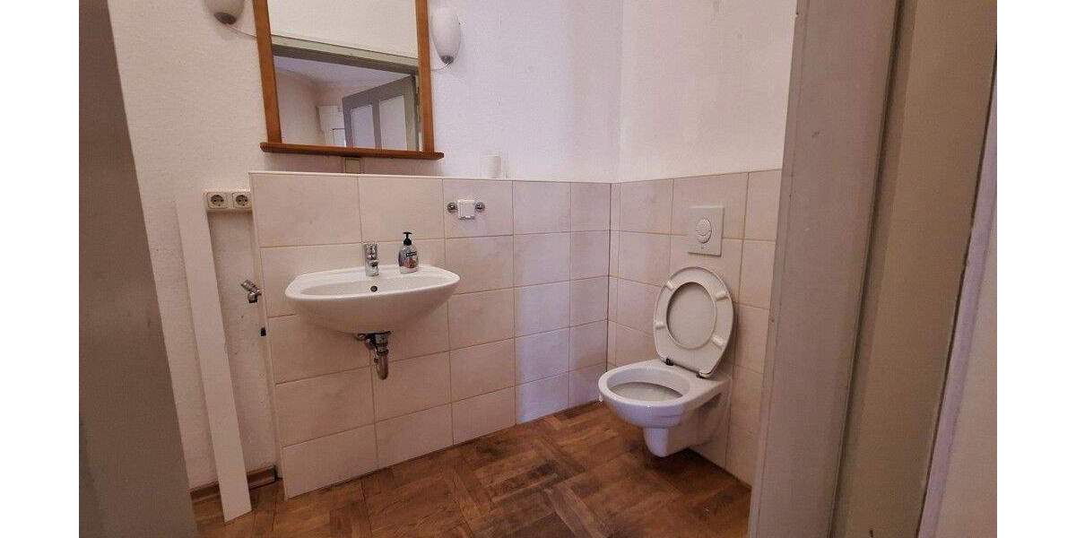 Etagenwohnung Erfurt Löbervorstadt - 4 Zimmer, 155 m&sup2;, 1.800&euro; | Angebot:25747426