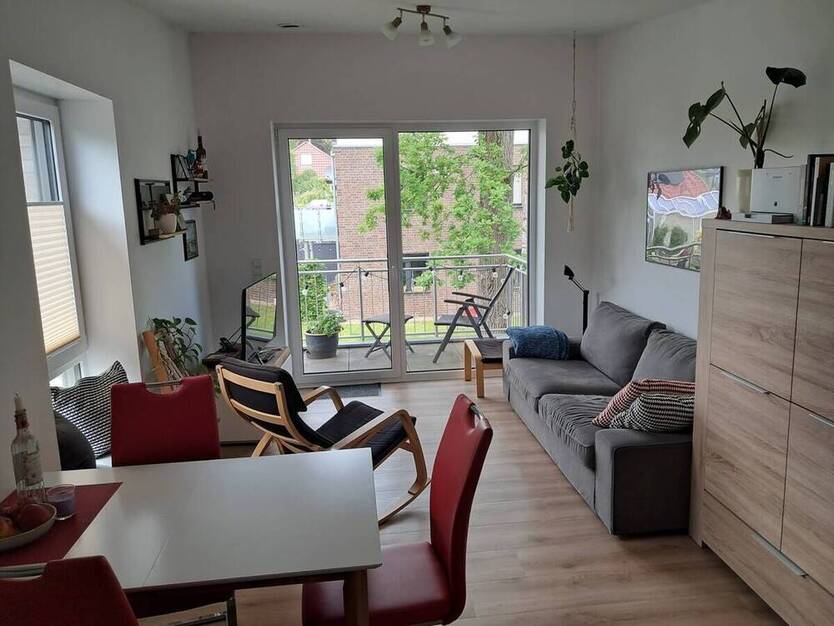 Moderne Dachgeschoßwohnung mit Balkon und hochwertiger Ausstattung in ruhiger Lage von Oldenburg