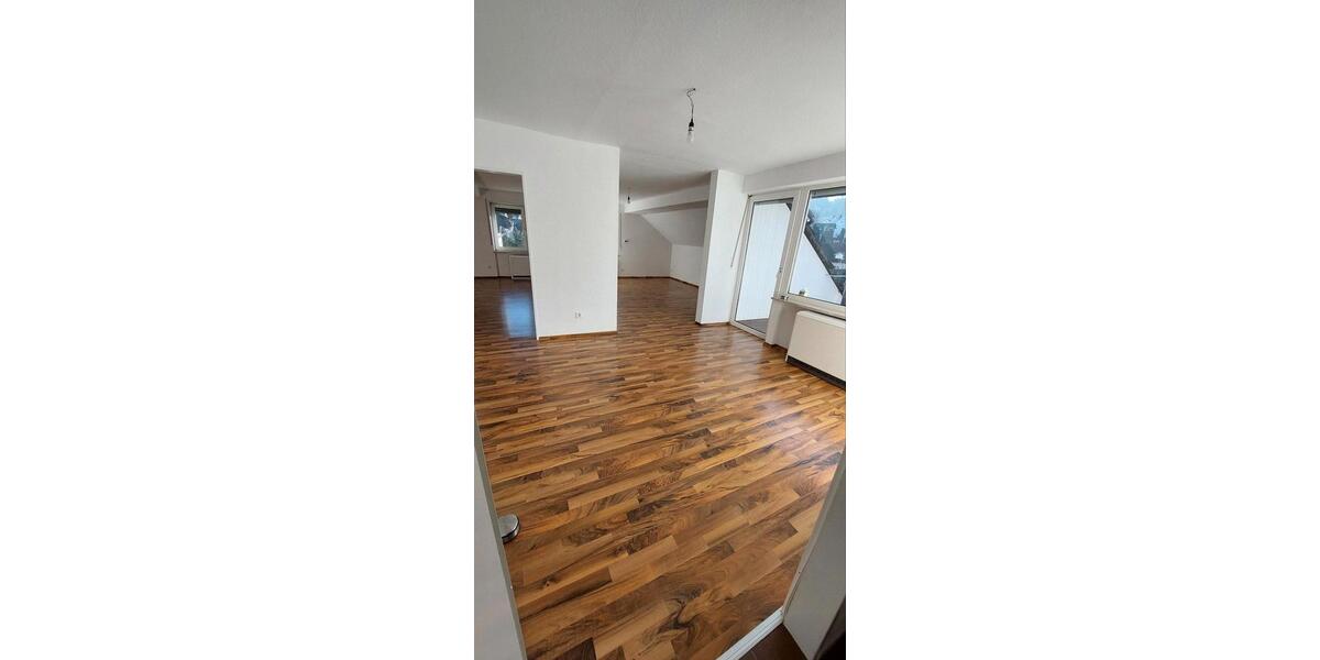 Dachgeschoßwohnung Hofheim am Taunus - 2 Zimmer, 72 m&sup2;, 980&euro; | Angebot:25056873