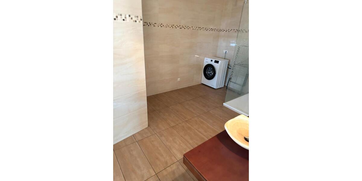 Etagenwohnung Dreieich - 3 Zimmer, 80 m&sup2;, 1.400&euro; | Angebot:26697989
