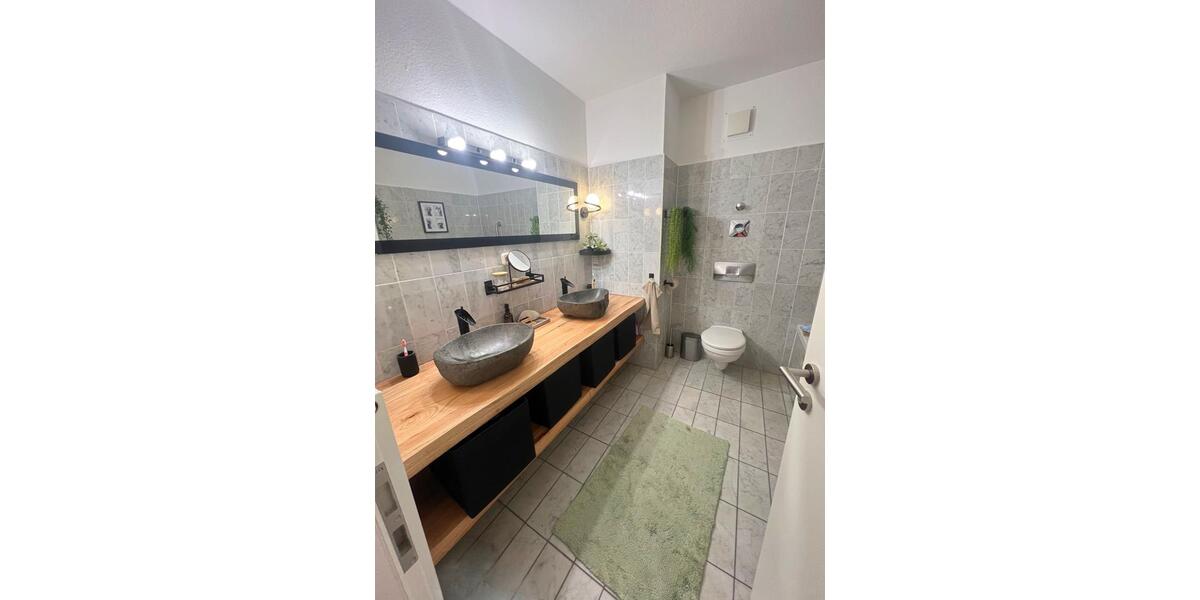 Wohnen auf Zeit Hannover Vahrenwald-List - 3 Zimmer, 90 m&sup2;, 2.000&euro; | Angebot:26642653