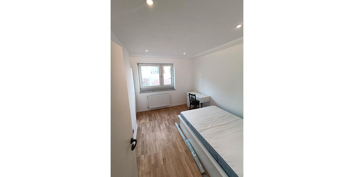 Wohnen auf Zeit Nürnberg Eberhardshof - 14 Zimmer, 48 m&sup2;, 490&euro; | Angebot:26377994