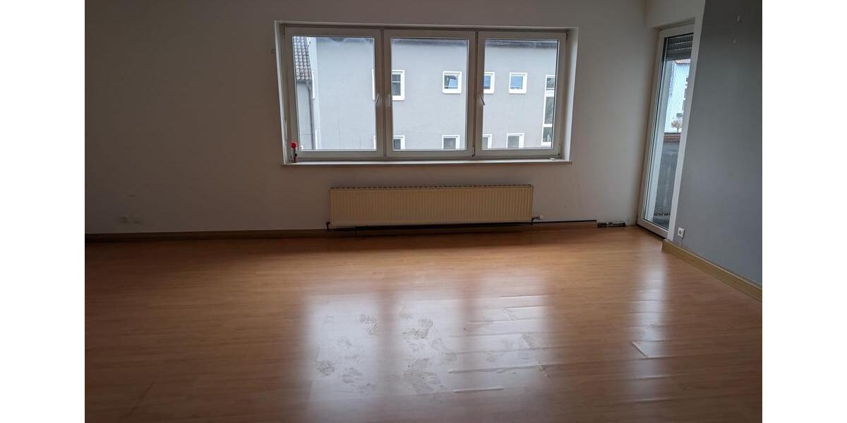 Etagenwohnung Amberg - 4 Zimmer, 120 m&sup2;, 1.200&euro; | Angebot:25257475