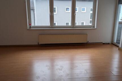Wohnung Amberg - 4 Zimmer, 120 m&sup2;, 1.200&euro; | Angebot:25257475