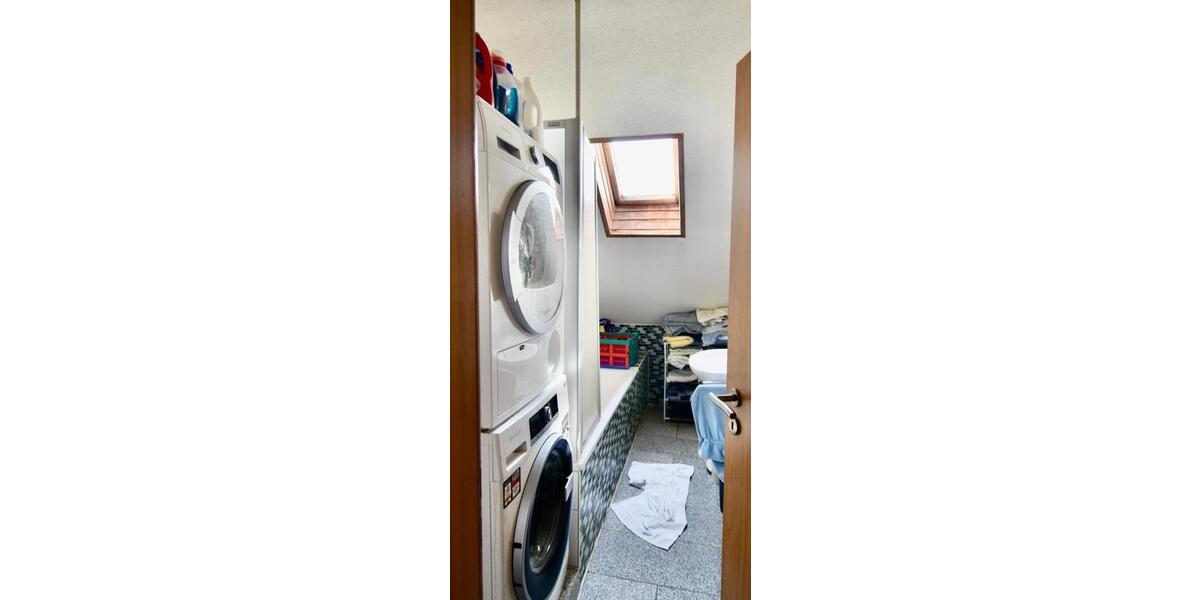 Dachgeschoßwohnung Weil am Rhein - 3 Zimmer, 70 m&sup2;, 1.100&euro; | Angebot:25405705