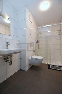 HOCHWERTIG WOHNEN MIT GARTEN - Terrassenwohnung Böblingen | Angebot:26151285