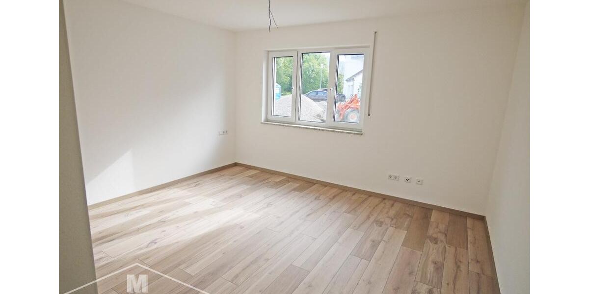 Erdgeschoßwohnung Beilngries - 3 Zimmer, 94 m&sup2;, 1.030&euro; | Angebot:26000064