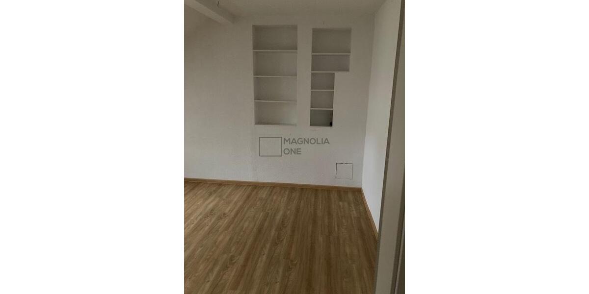 Dachgeschoßwohnung Gößnitz - 4 Zimmer, 83 m&sup2;, 509&euro; | Angebot:21370932