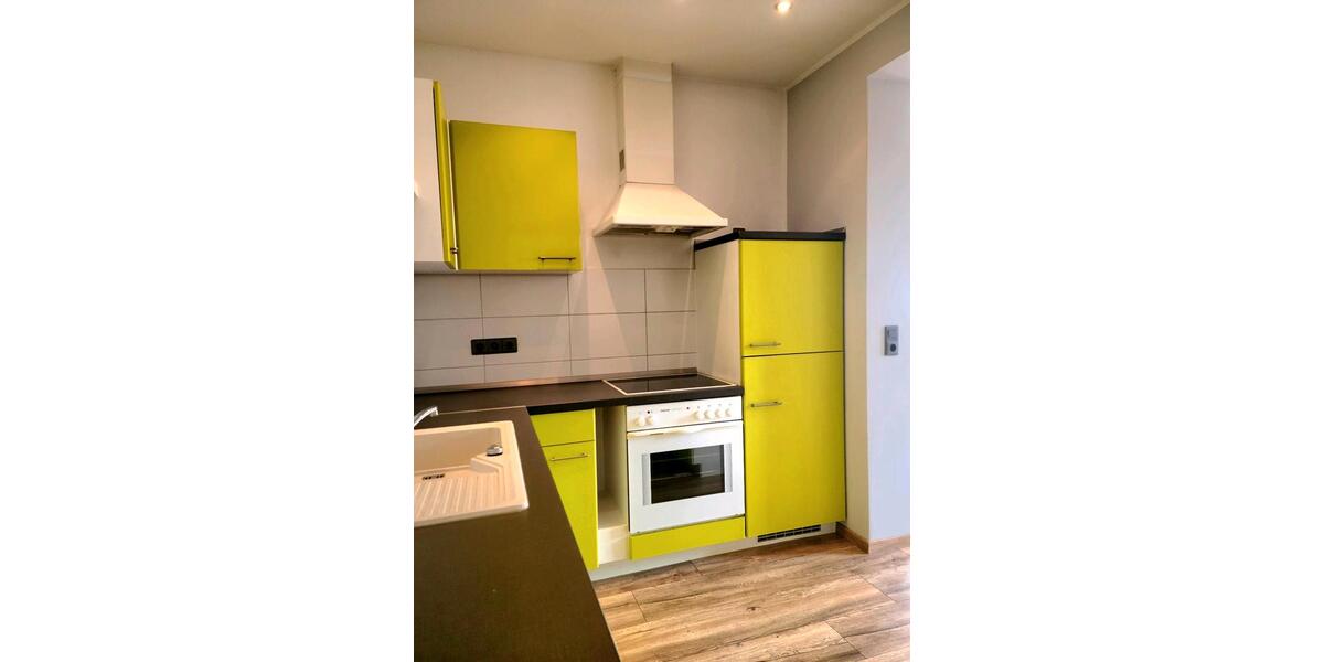 Hochparterre Limbach-Oberfrohna Oberfrohna - 2 Zimmer, 58 m&sup2;, 350&euro; | Angebot:26674391