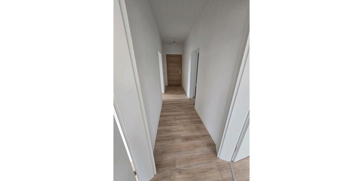 Etagenwohnung Burg - 4 Zimmer, 90 m&sup2;, 720&euro; | Angebot:25892804