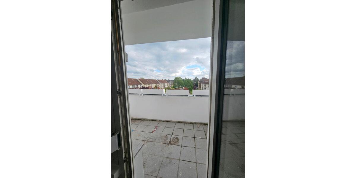 Dachgeschoßwohnung Duisburg Duisburg-Mitte - 2 Zimmer, 45 m&sup2;, 450&euro; | Angebot:26659109