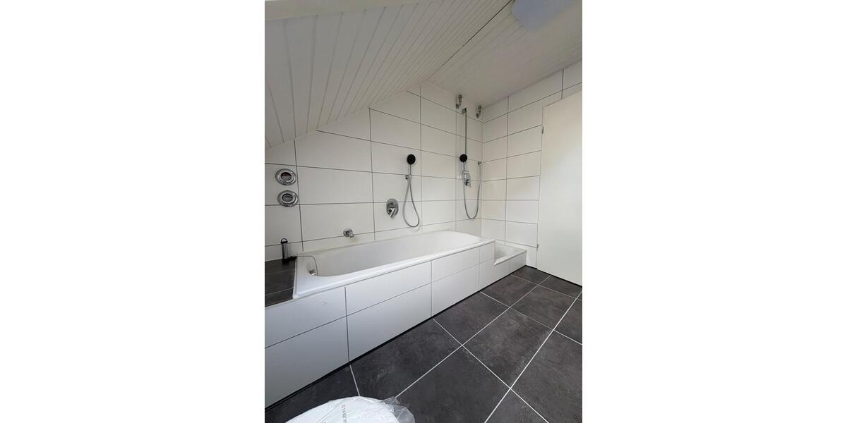 Dachgeschoßwohnung Nersingen - 3 Zimmer, 70 m&sup2;, 1.350&euro; | Angebot:24852159