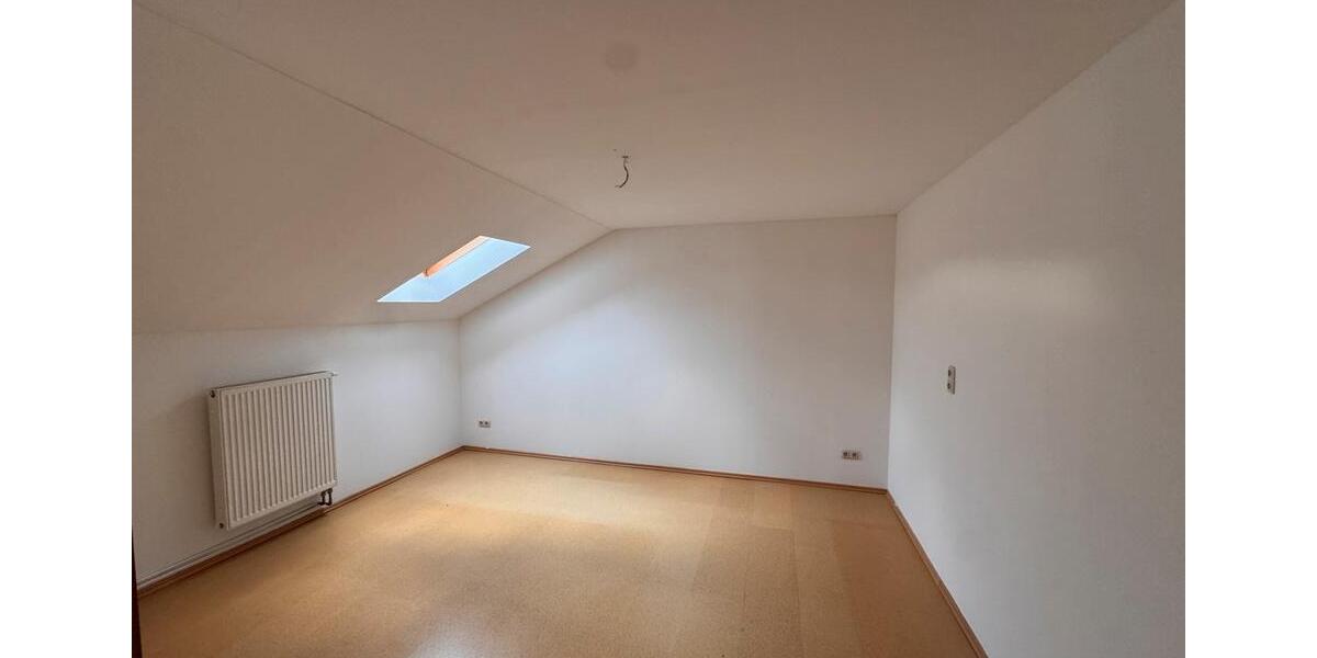 Etagenwohnung Grafling - 4 Zimmer, 90 m&sup2;, 800&euro; | Angebot:25989362