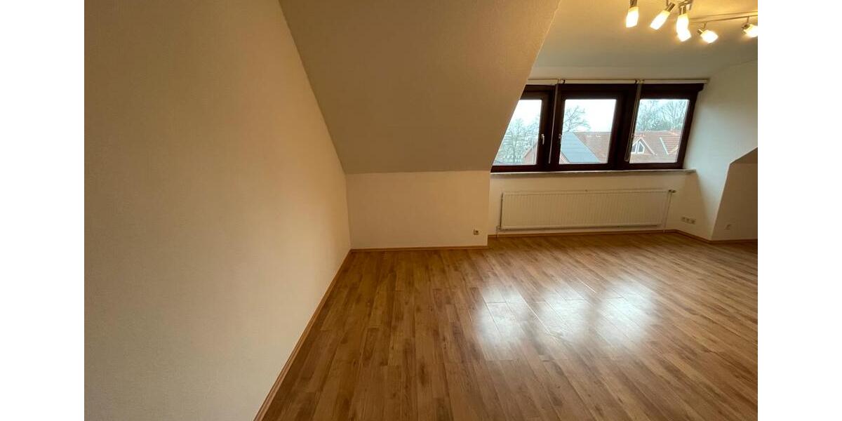 Dachgeschoßwohnung Buxtehude - 1 Zimmer, 40 m&sup2;, 643&euro; | Angebot:26423611