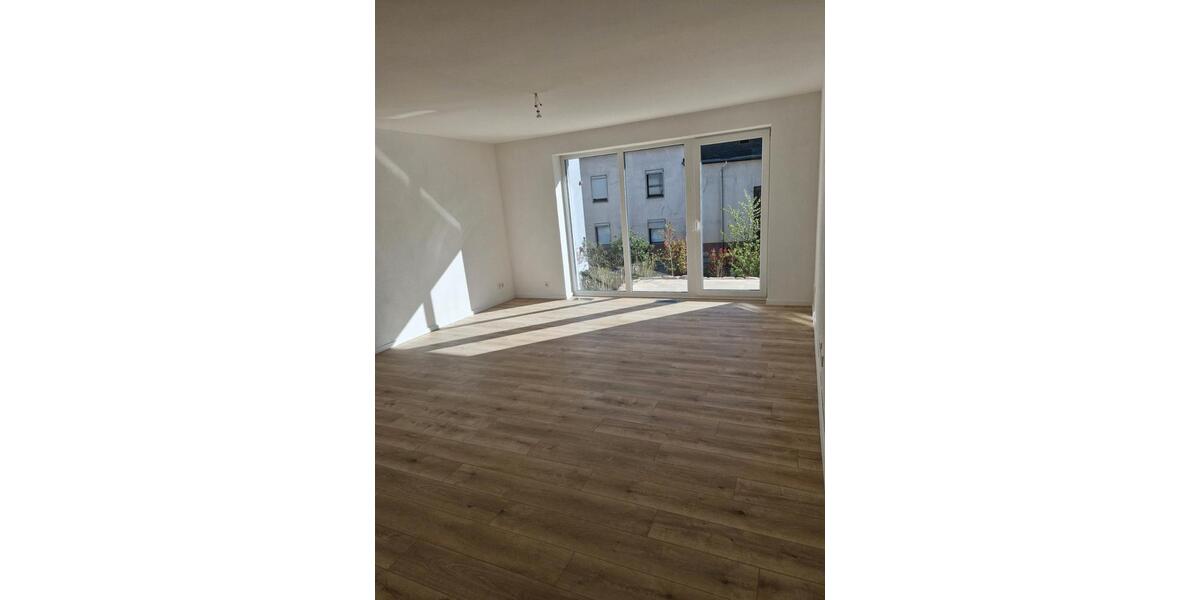 Erdgeschoßwohnung Schweich - 2 Zimmer, 77 m&sup2;, 925&euro; | Angebot:26045226