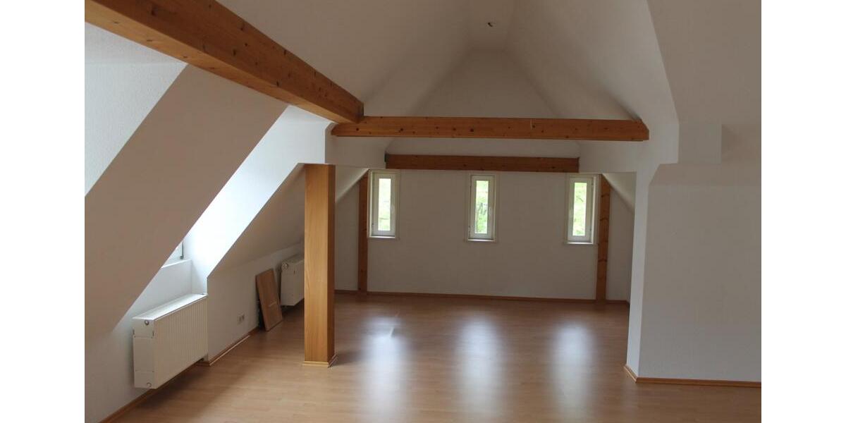 Ausgefalle Wohnung im Zentrum LinzRhein im hist. Schulgebäude 3 zimmer