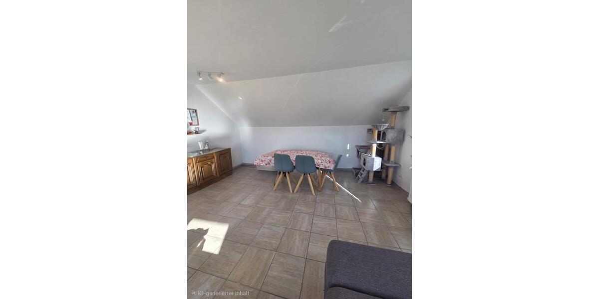 Dachgeschoßwohnung Lotte - 4 Zimmer, 106 m&sup2;, 1.260&euro; | Angebot:26286333