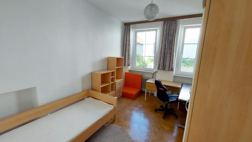 Wohnen auf Zeit Edenkoben - 4 Zimmer, 110 m&sup2;, 330&euro; | Angebot:24785968