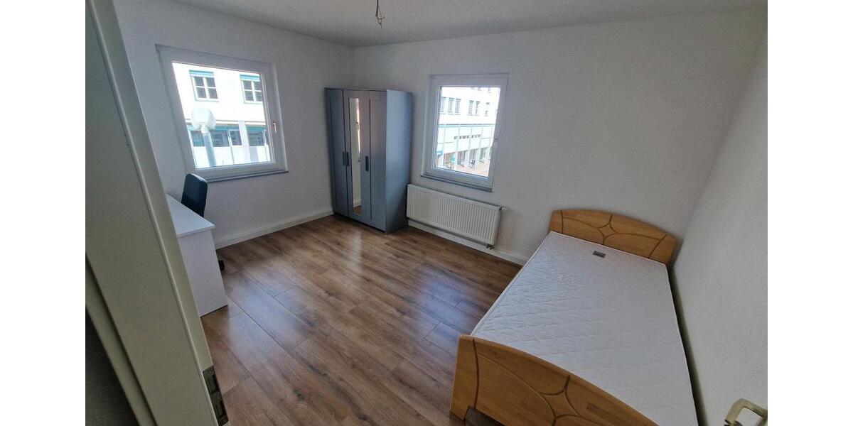 Helle modern möblierte WG-Zimmer Heidenheim ggü. DHBW Top-Lage! 4 zimmer