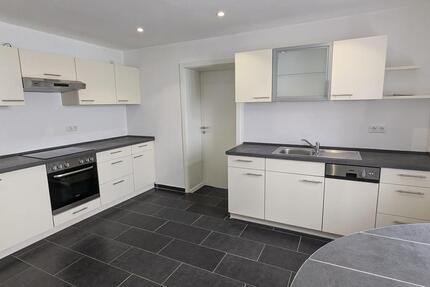 Wohnung Schwabach - 3 Zimmer, 100 m&sup2;, 1.090&euro; | Angebot:26022053