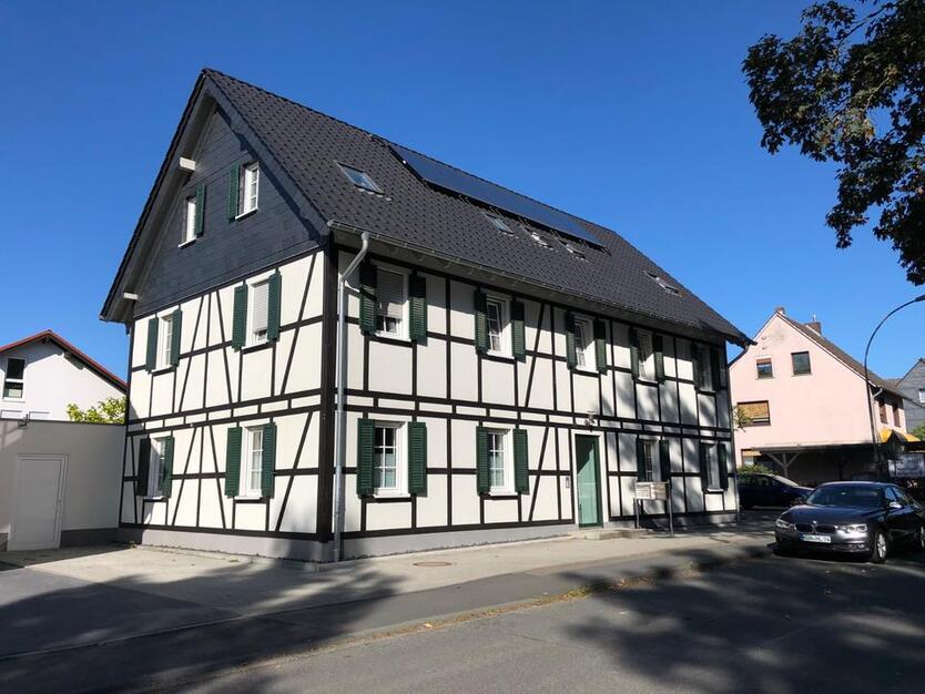 Moderne 2,5 Zimmer Wohnung mit Blick auf die Agger