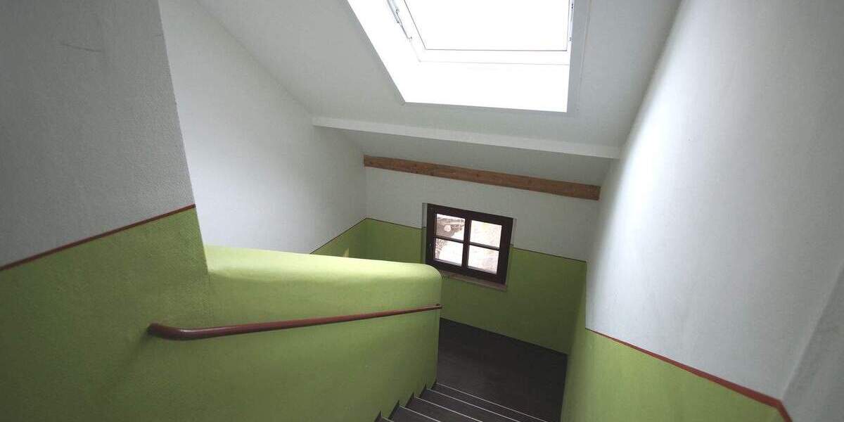 Etagenwohnung Altenburg Südost - 2 Zimmer, 60 m&sup2;, 360&euro; | Angebot:26016937