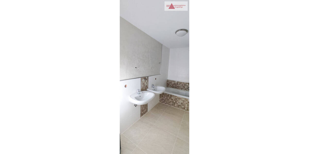 Etagenwohnung Geyer - 4 Zimmer, 92 m&sup2;, 520&euro; | Angebot:26377316