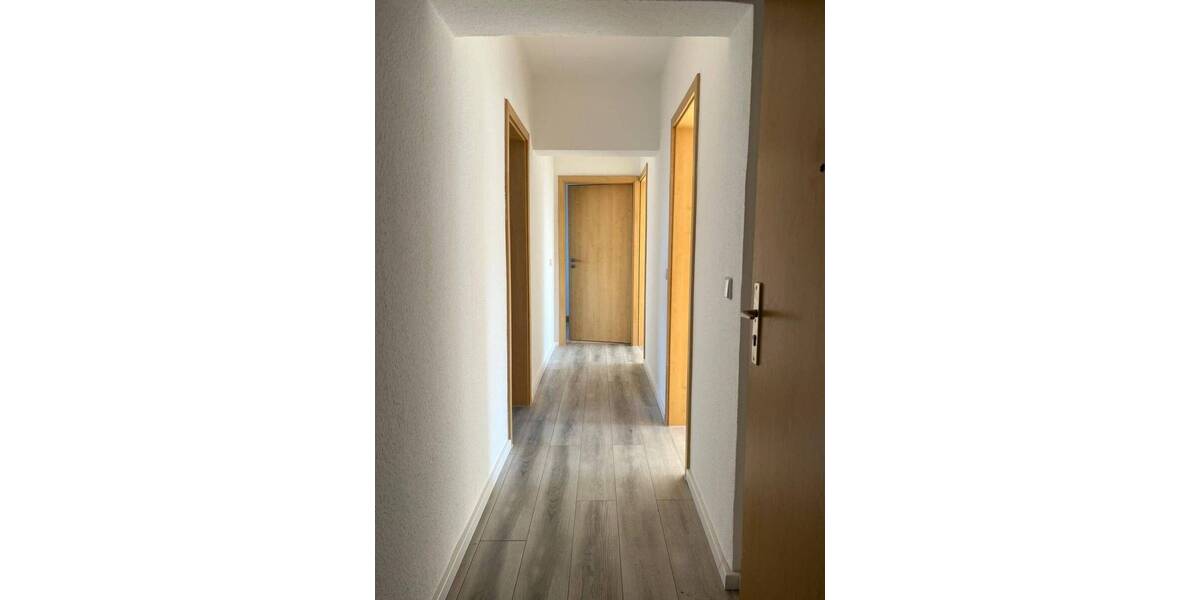 Etagenwohnung Groitzsch Großpriesligk - 3 Zimmer, 59 m&sup2;, 355&euro; | Angebot:25772606