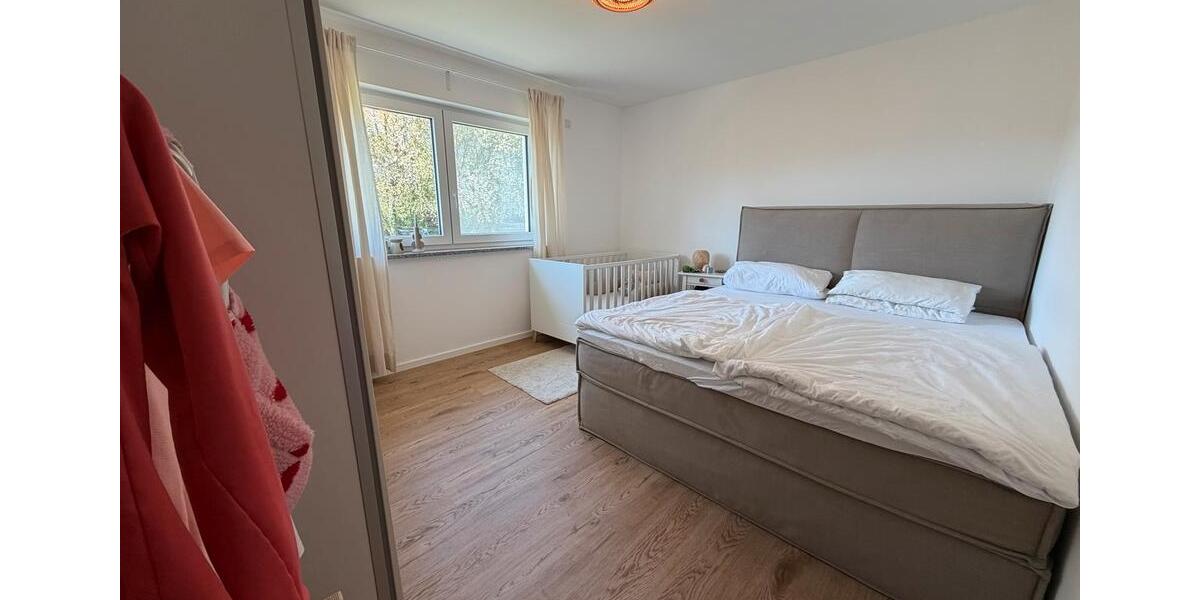 Etagenwohnung Frensdorf - 3 Zimmer, 94 m&sup2;, 1.150&euro; | Angebot:26310207