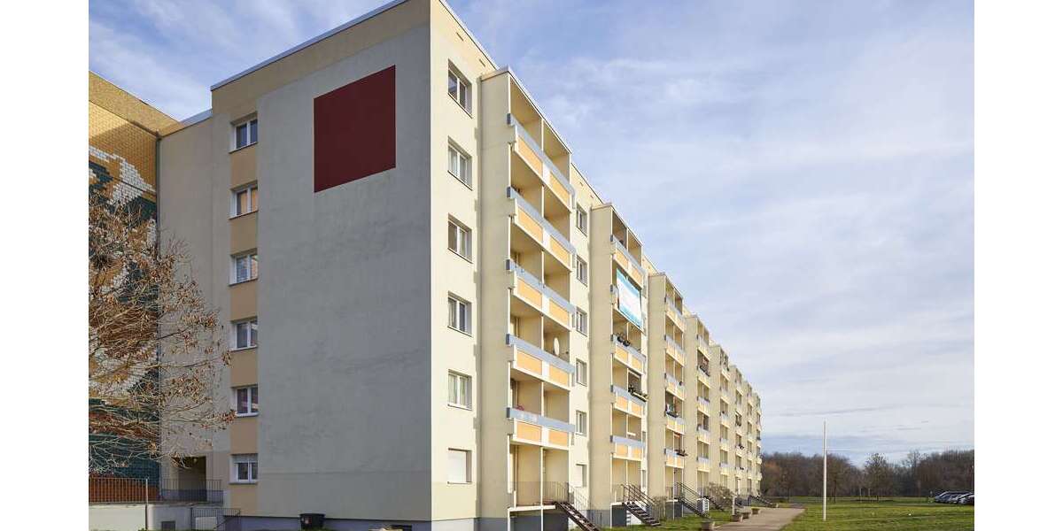 Etagenwohnung Halle Halle-Neustadt - 3 Zimmer, 56 m&sup2;, 383&euro; | Angebot:27068774