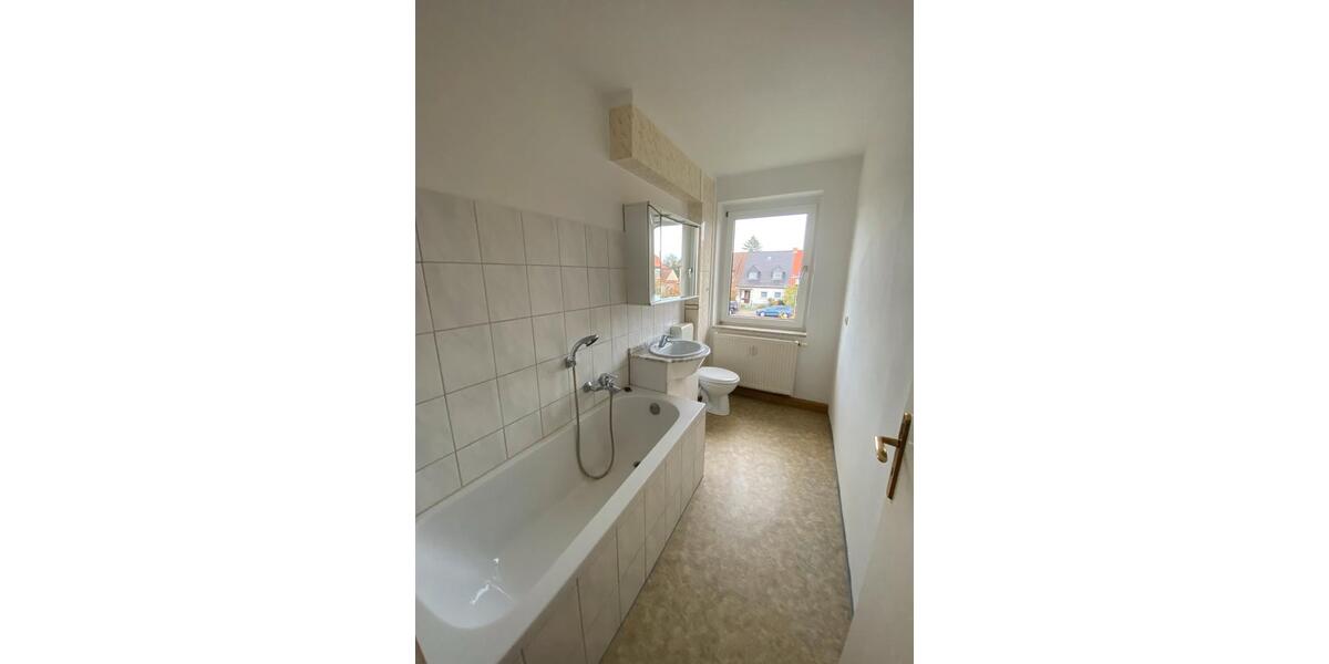 Erdgeschoßwohnung Dessau-Roßlau Roßlau - 1 Zimmer, 30 m&sup2;, 750&euro; | Angebot:26566381