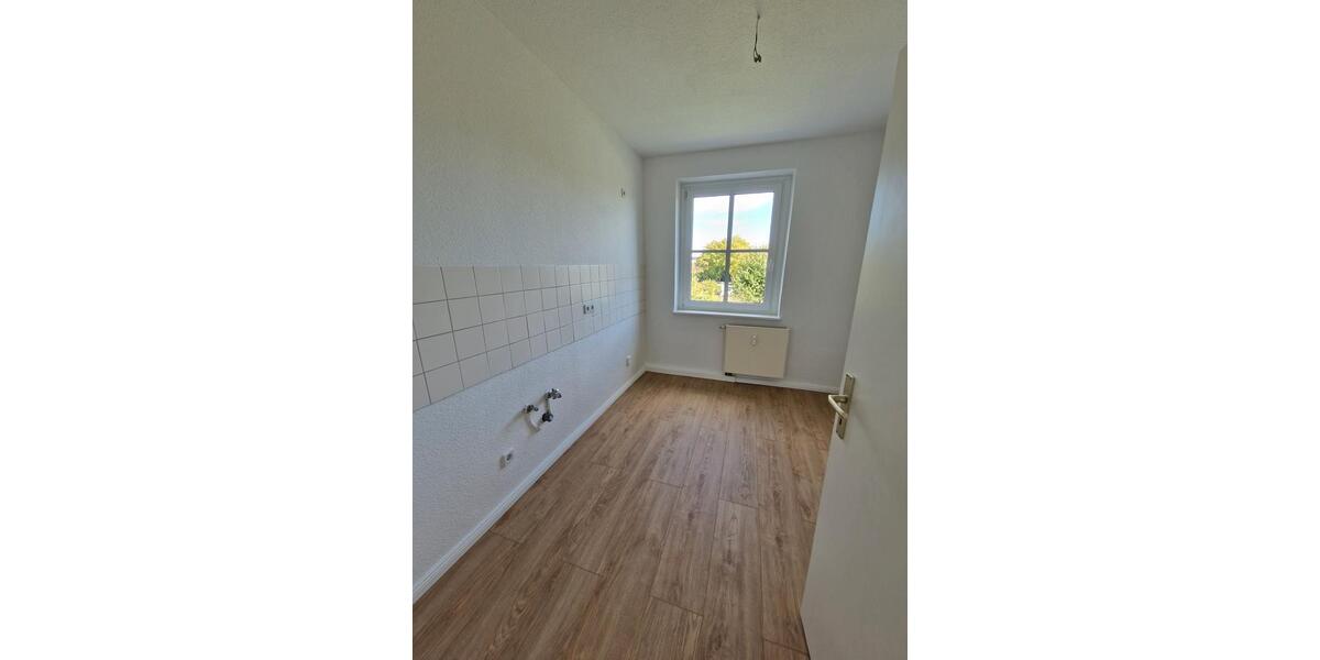 Etagenwohnung Magdeburg Brückfeld - 7 Zimmer, 129 m&sup2;, 889&euro; | Angebot:26660659