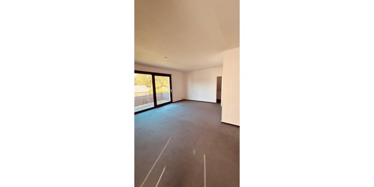 Dachgeschoßwohnung Halver - 3 Zimmer, 117 m&sup2;, 900&euro; | Angebot:25988805