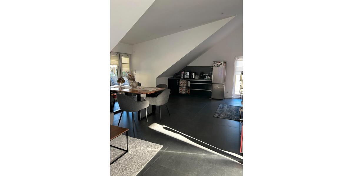 Dachgeschoßwohnung Forbach - 3 Zimmer, 86 m&sup2;, 800&euro; | Angebot:26020908