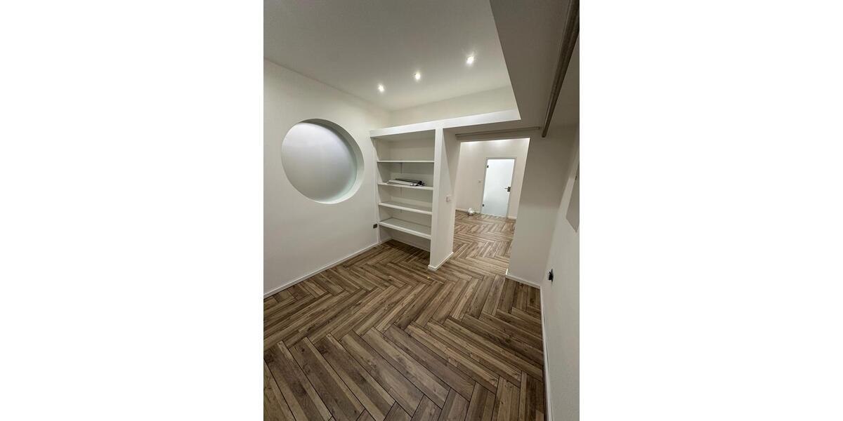 Etagenwohnung Uder - 4 Zimmer, 150 m&sup2;, 900&euro; | Angebot:26092951