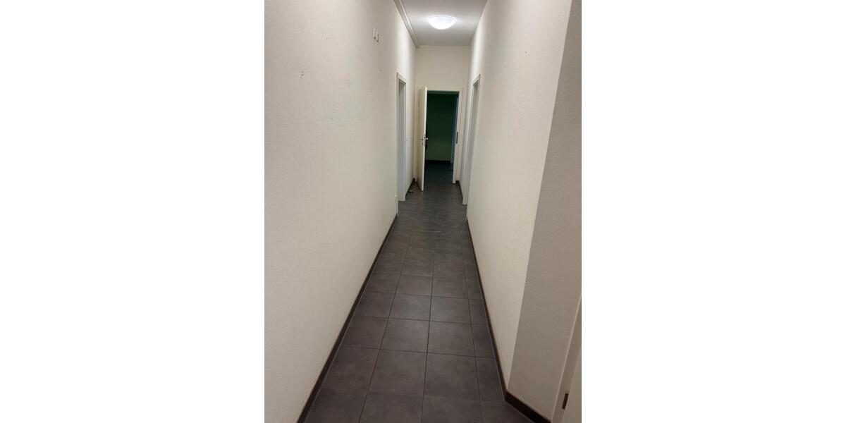 Einfamilienhaus Wettin-Löbejün Löbejün - 9 Zimmer, 290 m&sup2;, 9&euro; | Angebot:26692373