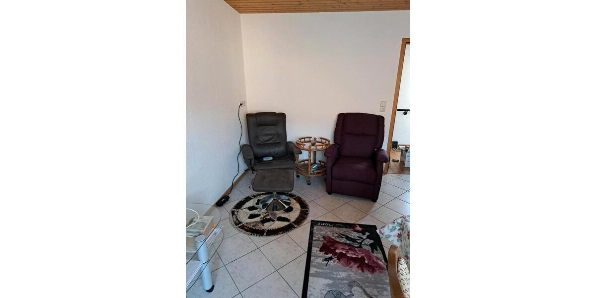 2 Zimmer, Küche, Bad, Balkon, Autostellplatz 1 zimmer