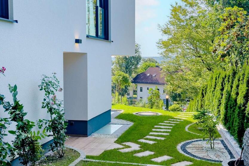 Familiendomizil mit Seeblick. Neubau Erstbezug