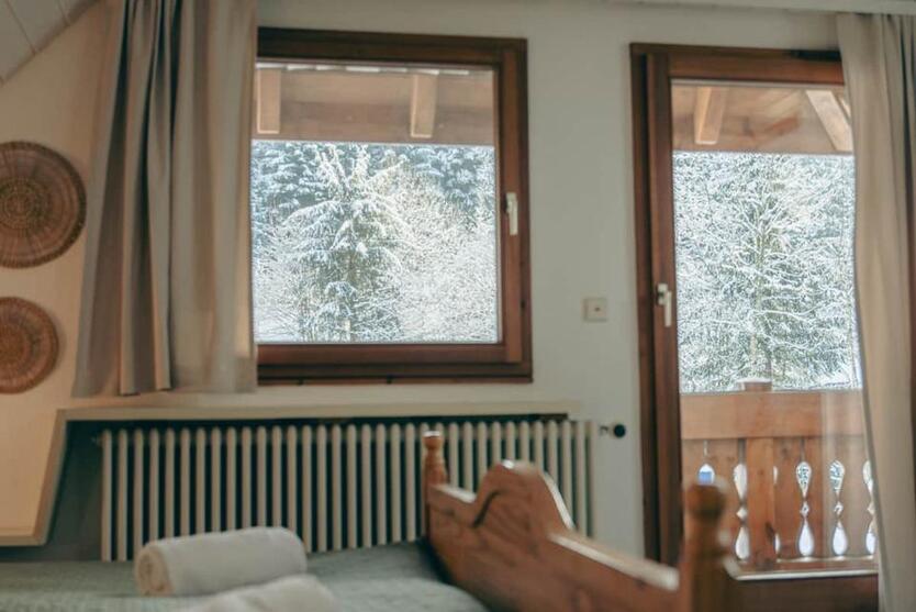 Großzügige Ein-Zimmer-Wohnung mit Einbauküche und Balkon