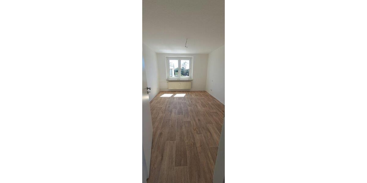 Etagenwohnung Fehrbellin - 3 Zimmer, 66 m&sup2;, 524&euro; | Angebot:26252007