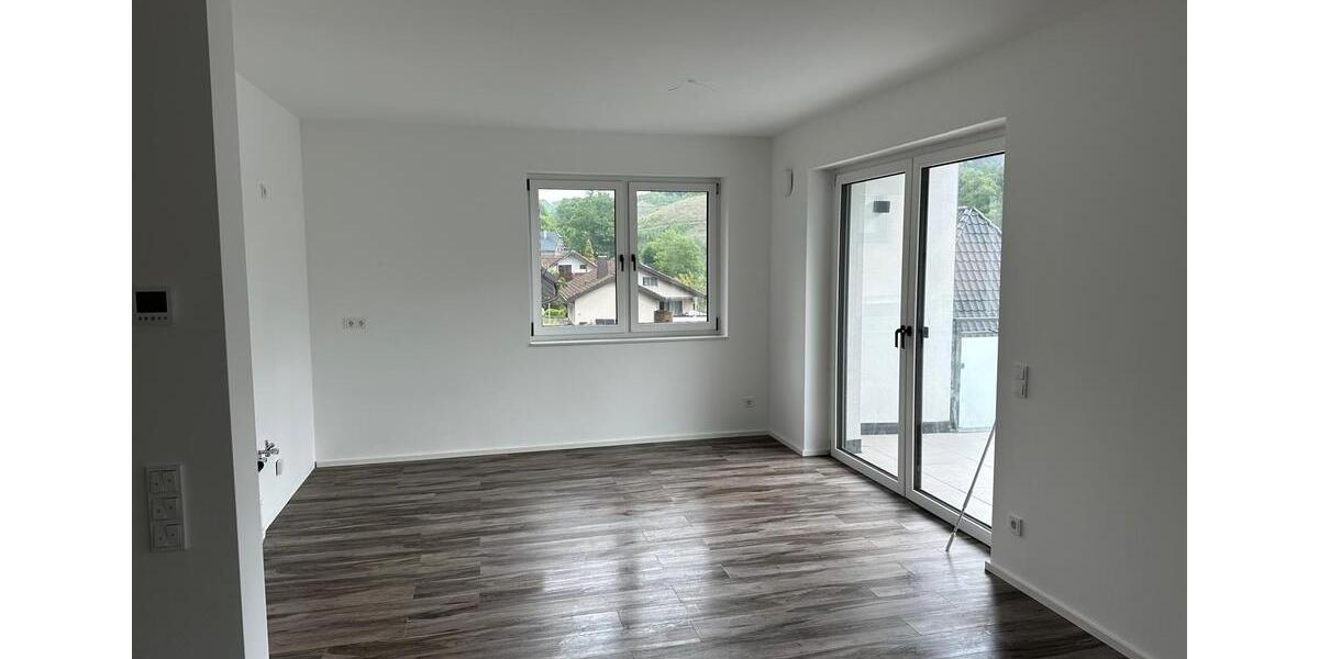 Etagenwohnung Lennestadt - 3 Zimmer, 85 m&sup2;, 935&euro; | Angebot:26253418