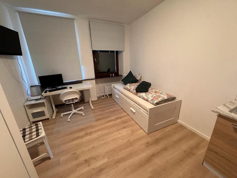 Für Finanzschüler: möblierte 1 Zimmer Wohnung, frei ab April2026
