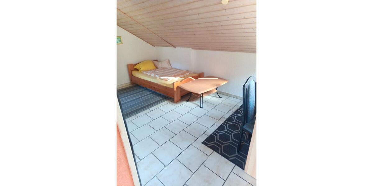 Dachgeschoßwohnung Hilchenbach - 3 Zimmer, 60 m&sup2;, 480&euro; | Angebot:26270976