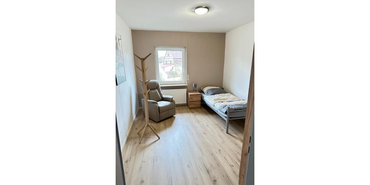 Wohnen auf Zeit Röttenbach - 1 Zimmer, 25 m&sup2;, 25&euro; | Angebot:23633069