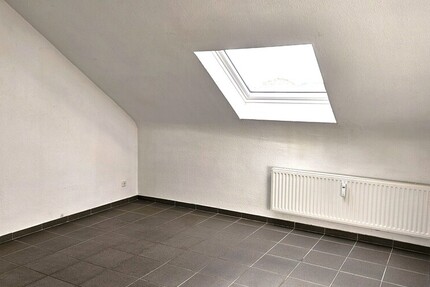 Moderne Dachgeschosswohnung in ruhiger Lage - Wohnung Königswinter | Angebot:24863857