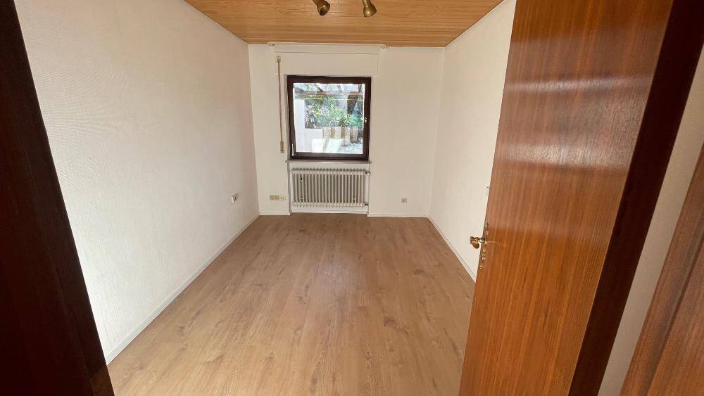 Mehrfamilienhaus, Wohnhaus Weil der Stadt - 6 Zimmer, 132 m&sup2;, 2.300&euro; | Angebot:23958811