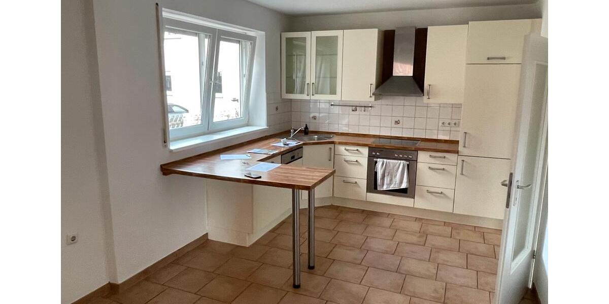 Erdgeschoßwohnung Veitsbronn - 3 Zimmer, 98 m&sup2;, 690&euro; | Angebot:24655157