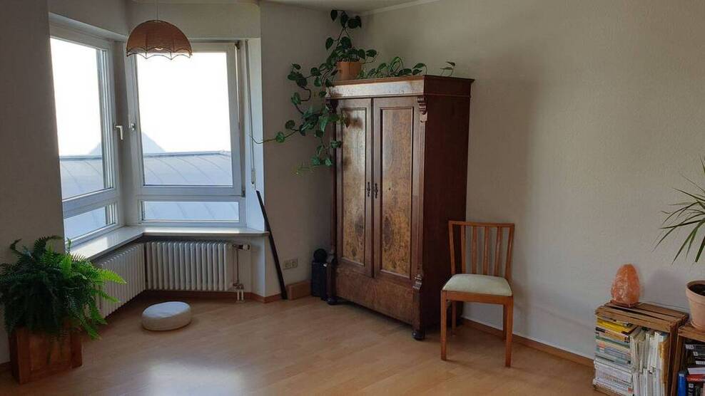 Sehr schön geschnittene 2-Zimmerwohnung mit Balkon in Nähe der Missionsärztlichen Klinik