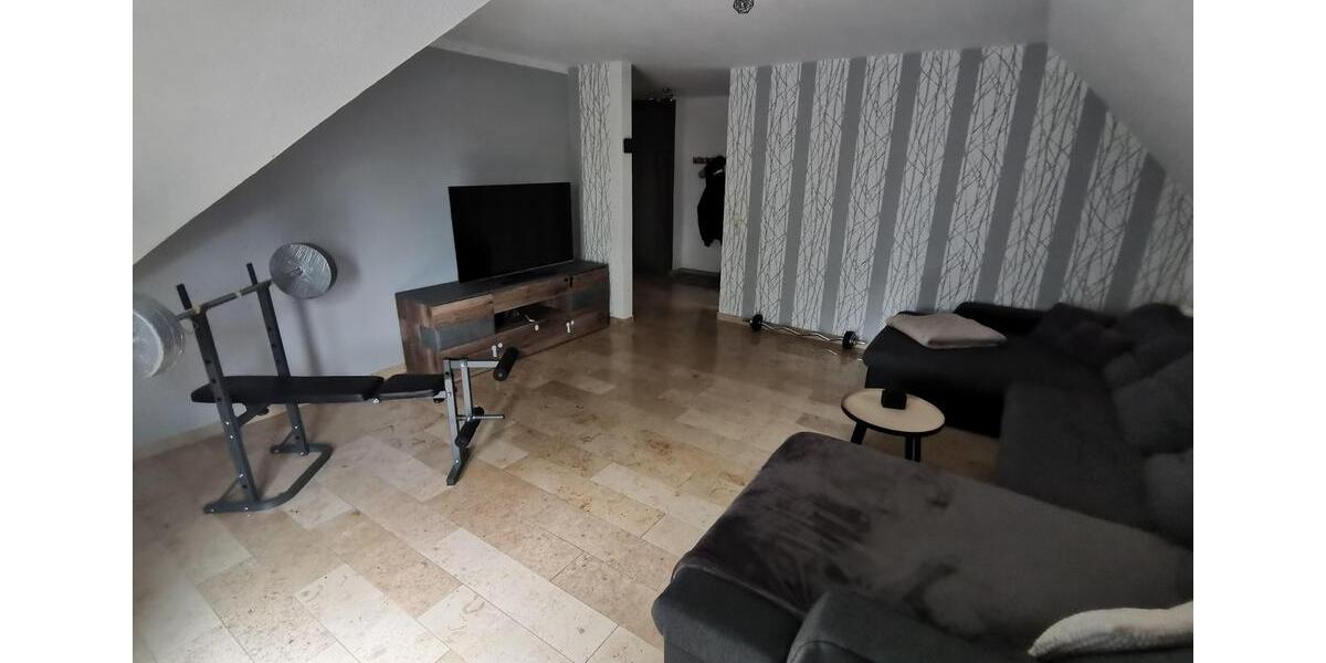 Dachgeschoßwohnung Heide - 4 Zimmer, 97 m&sup2;, 795&euro; | Angebot:26295053